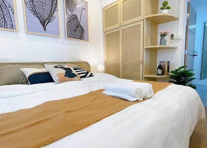 Relax Private Terrace&cozy Br,near Grand Palace Bangkok